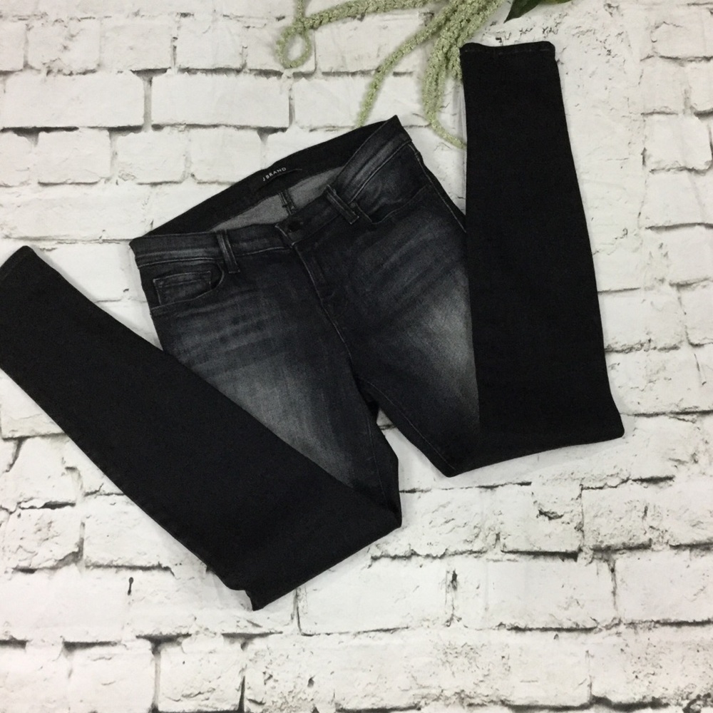 J Brand Skinny Leg. - Picture 4 of 8
